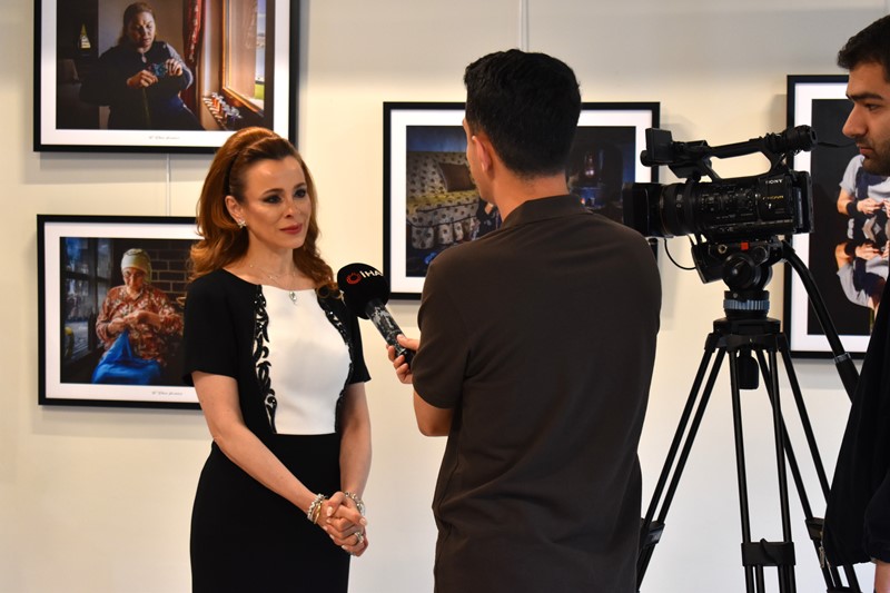 Kad�n Eme�i, Dijital Sanat Ve Foto�rafla Ölümsüzle�ti